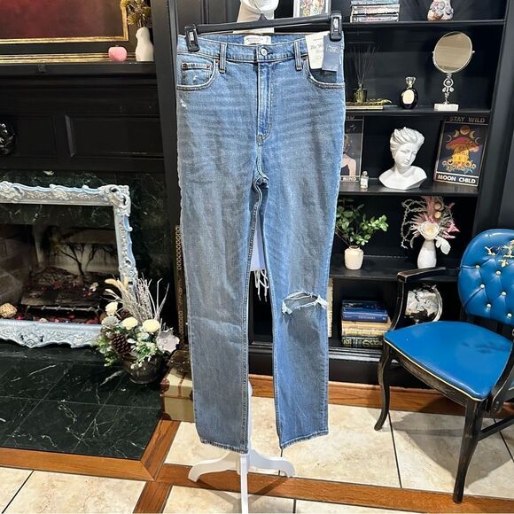 Abercrombie & Fitch The 90’s Slim Straight  Ultra High Rise Jeans size 29/ 8 L - Picture 1 of 8